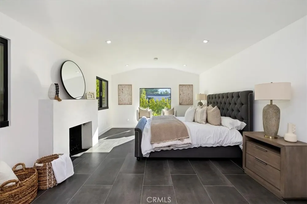 218 E Ocotillo Palm Springs, CA 92264