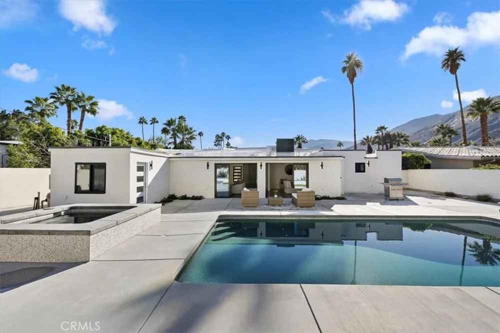 218 E Ocotillo Palm Springs, CA 92264