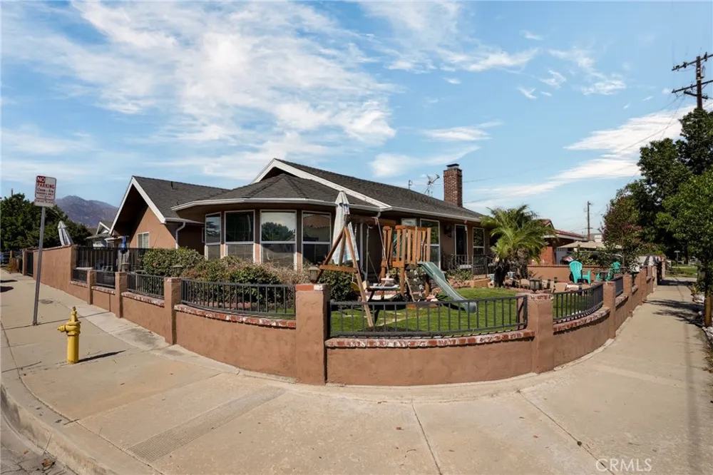 9715 E Lemon Avenue Arcadia, CA 91007