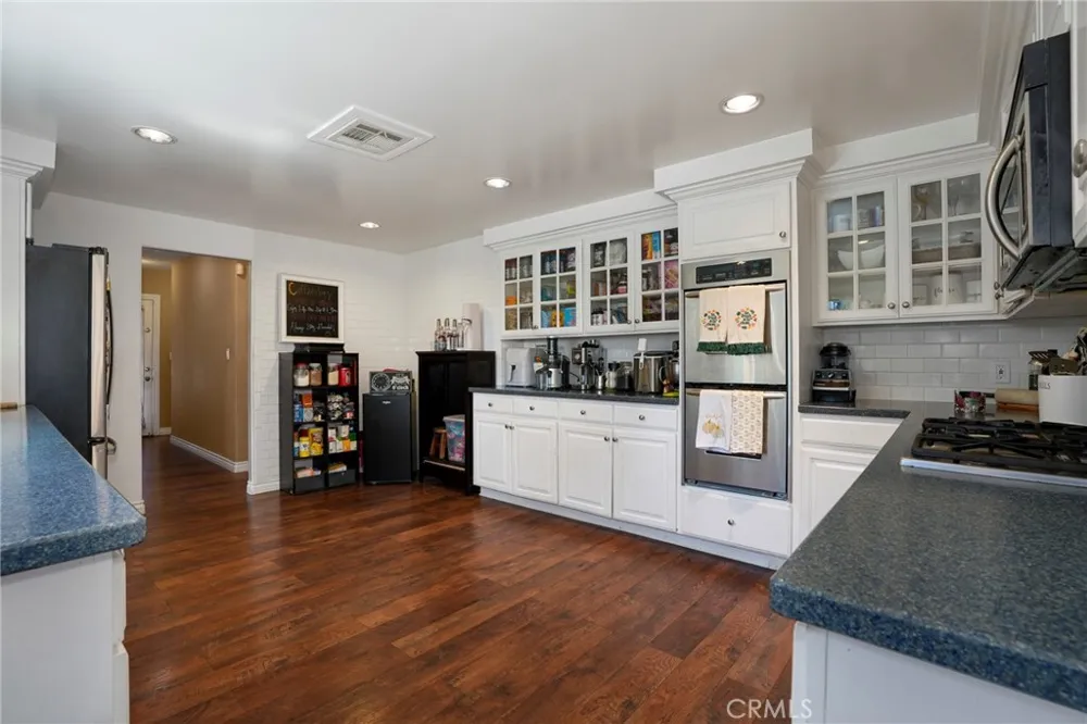 9715 E Lemon Avenue Arcadia, CA 91007