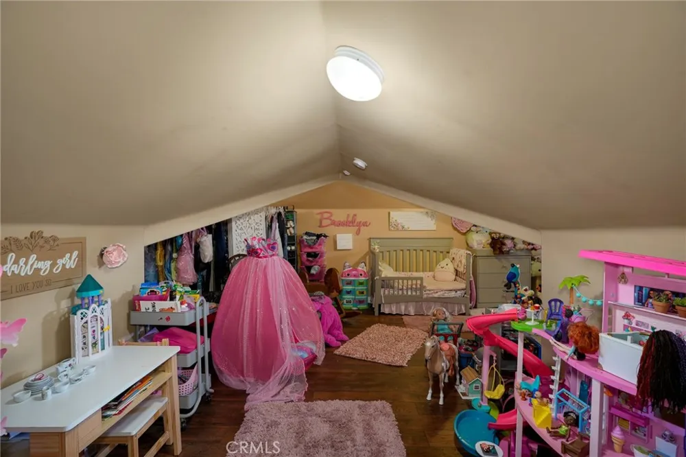 9715 E Lemon Avenue Arcadia, CA 91007