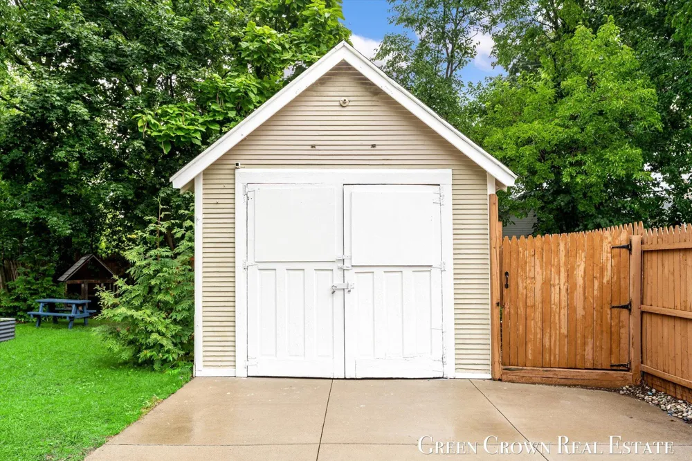 442 Norwood Avenue SE Grand Rapids, MI 49506
