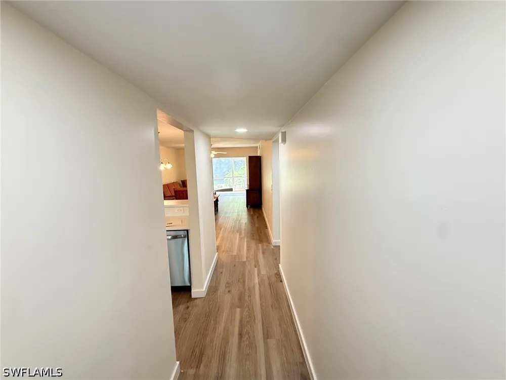 County Barn Road #103 Naples, FL 34112