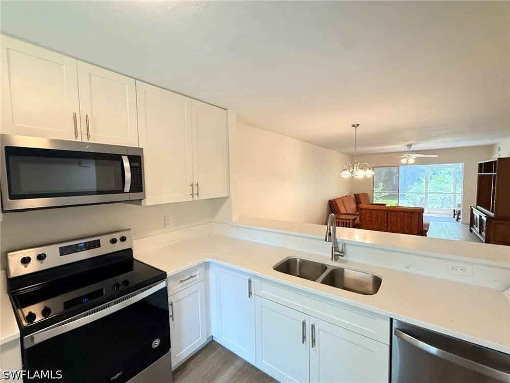County Barn Road #103 Naples, FL 34112