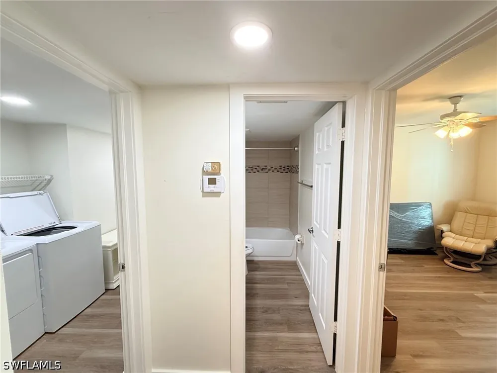 County Barn Road #103 Naples, FL 34112