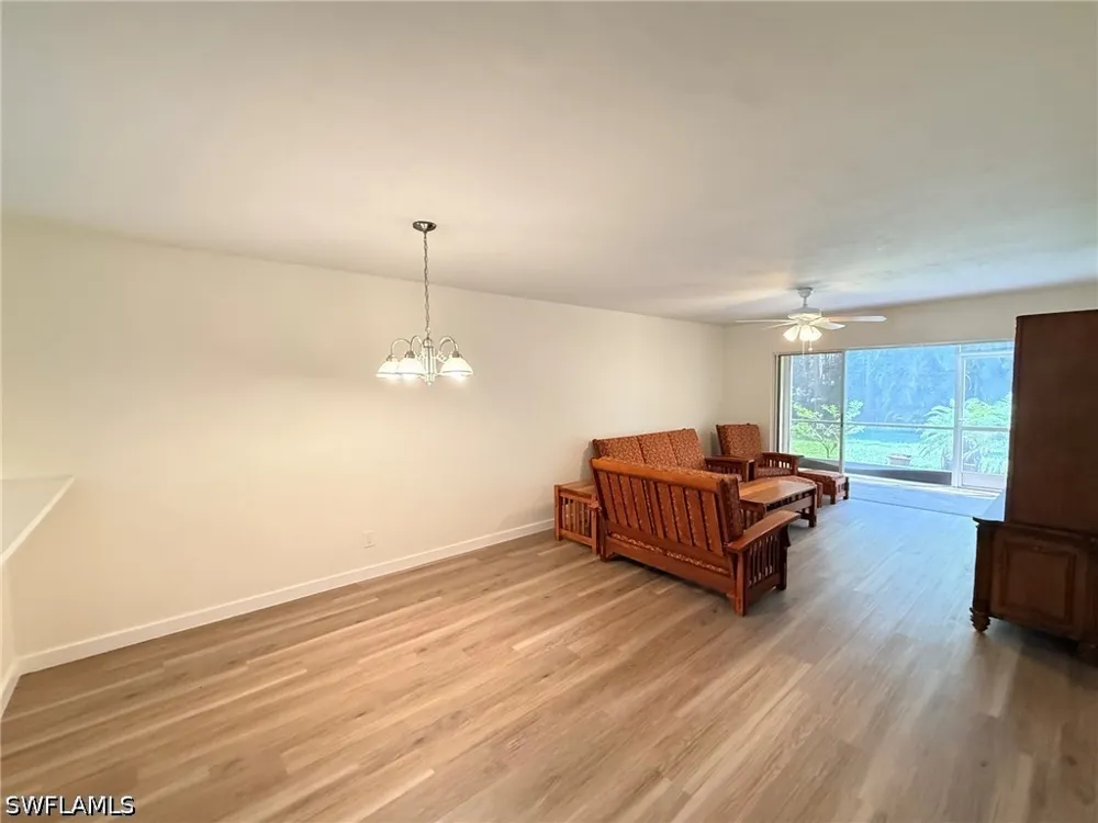County Barn Road #103 Naples, FL 34112