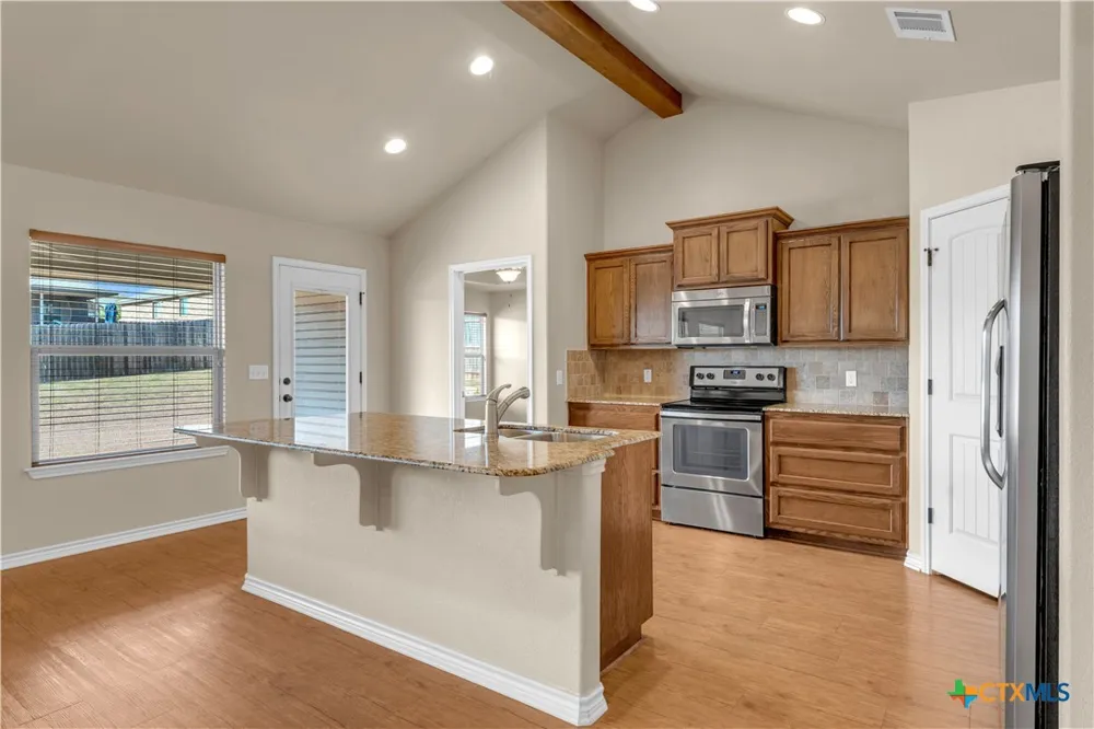1400 Adam Avenue Burnet, TX 78611