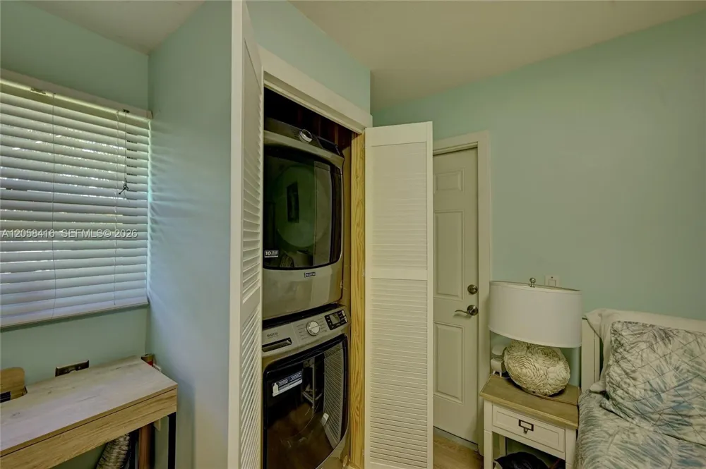 2523 Wabash Dr #0 North Palm Beach, FL 33410