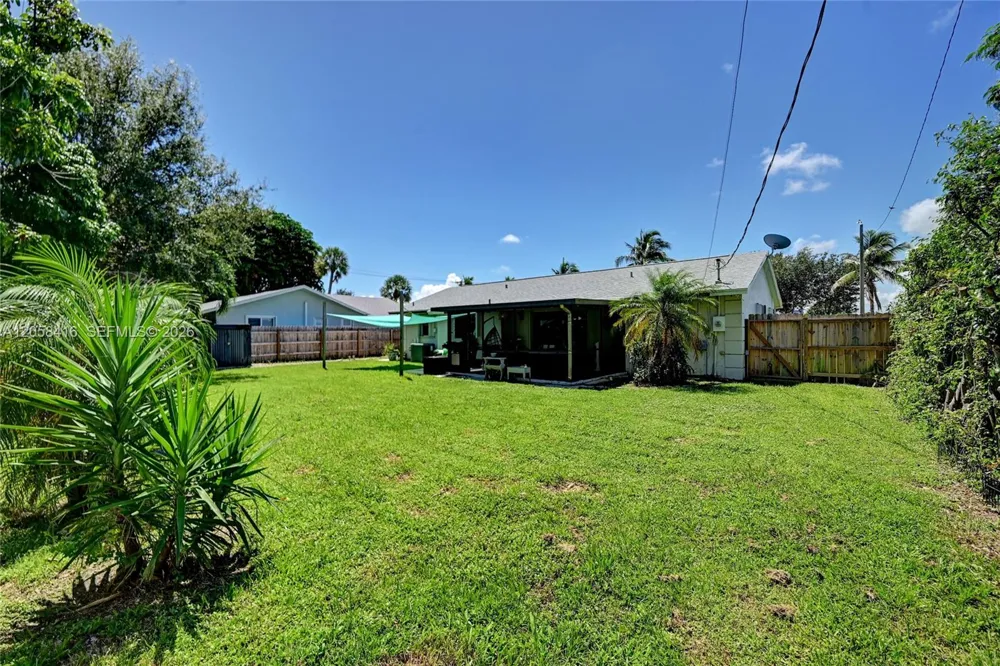 2523 Wabash Dr #0 North Palm Beach, FL 33410