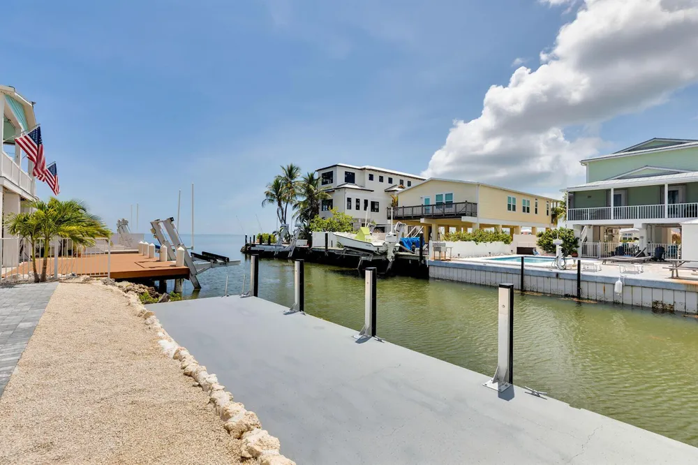 1157 91ST COURT OCEAN Marathon, FL 33050