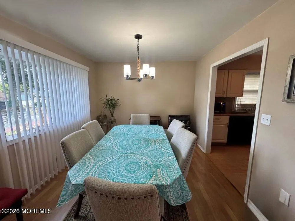 826 Arbordale Drive Keyport, NJ 07735