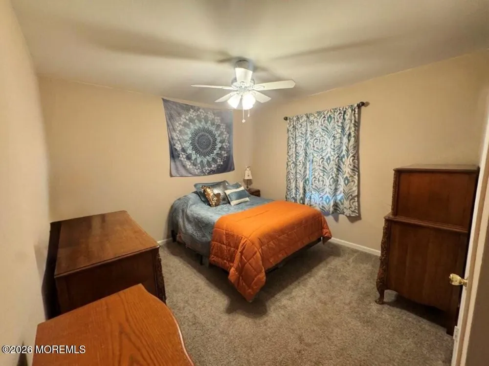 826 Arbordale Drive Keyport, NJ 07735
