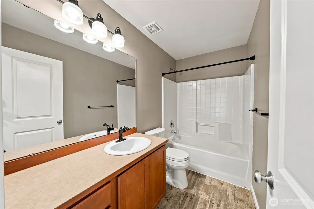 16127 23rd Street E Lake Tapps, WA 98391