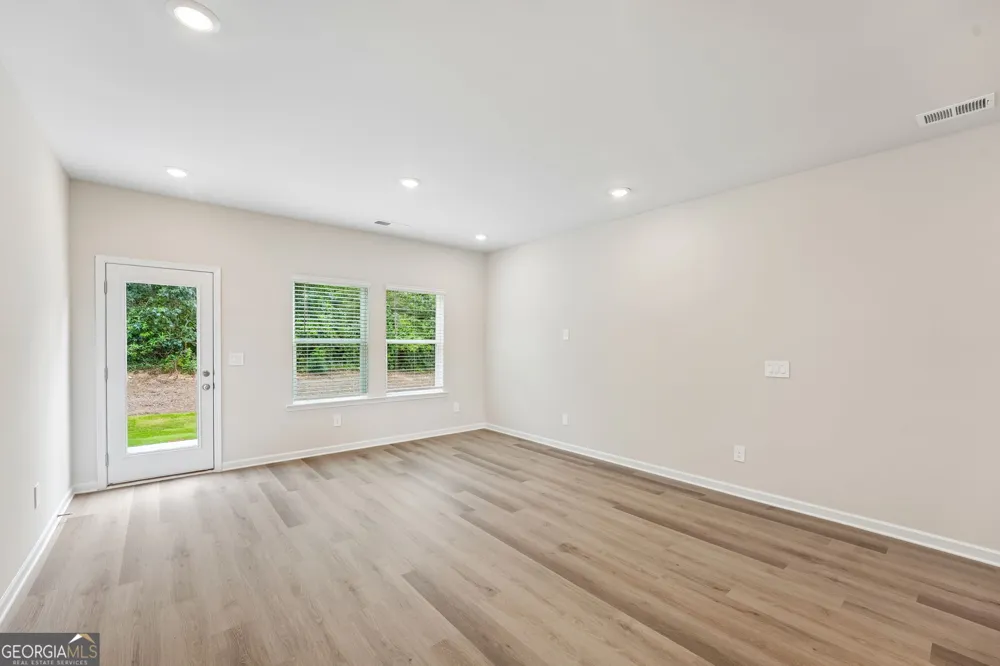 7838 Marie WAY Fairburn, GA 30213