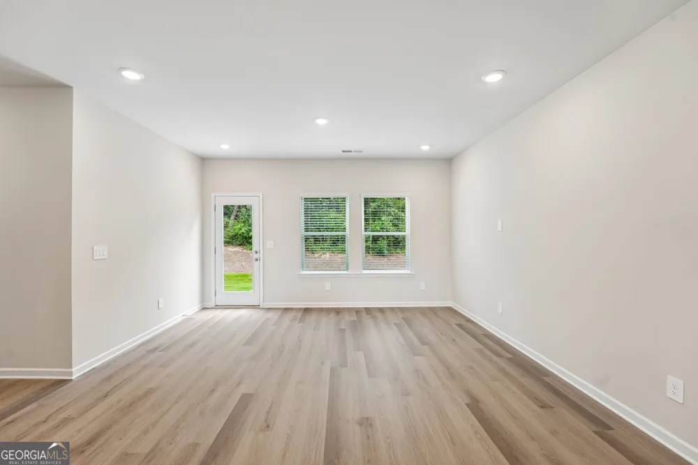 7838 Marie WAY Fairburn, GA 30213