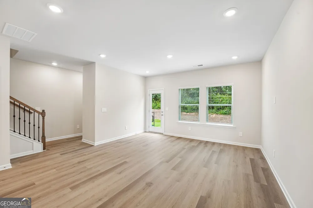 7838 Marie WAY Fairburn, GA 30213
