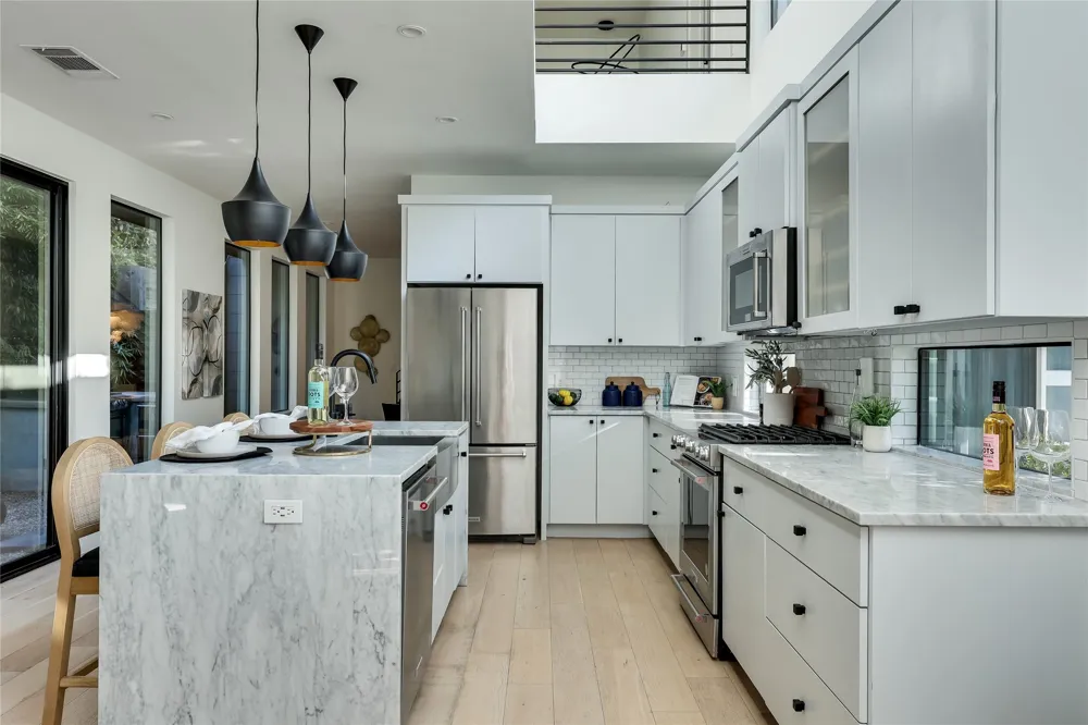 2804 E 22nd Street #A Austin, TX 78722