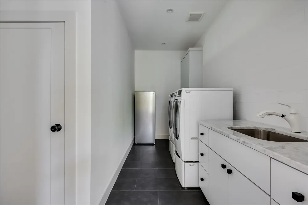2804 E 22nd Street #A Austin, TX 78722