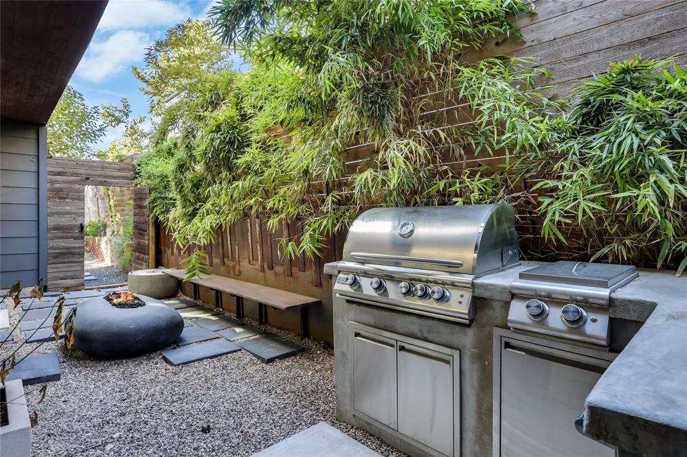 2804 E 22nd Street #A Austin, TX 78722