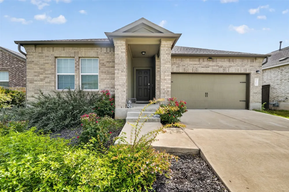 1301 Blackhaw Lane Leander, TX 78641