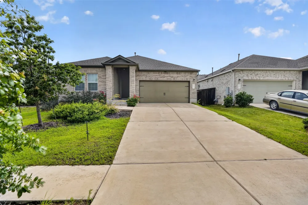 1301 Blackhaw Lane Leander, TX 78641
