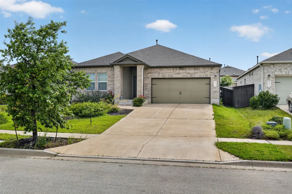 1301 Blackhaw Lane Leander, TX 78641