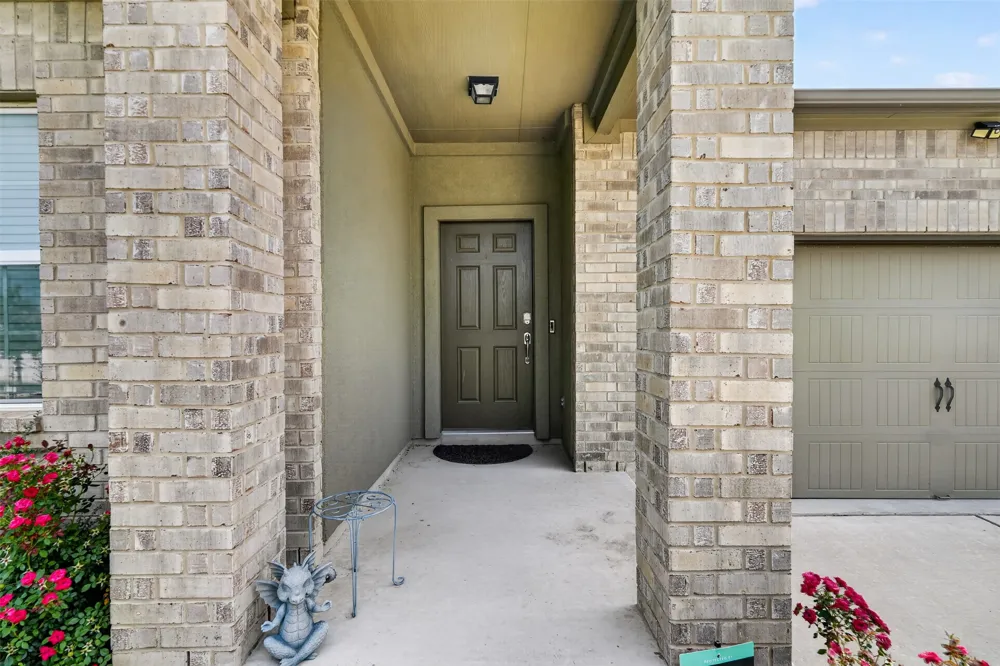 1301 Blackhaw Lane Leander, TX 78641