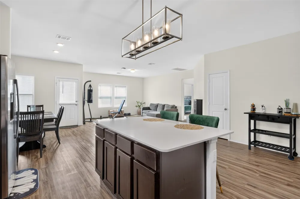 1301 Blackhaw Lane Leander, TX 78641