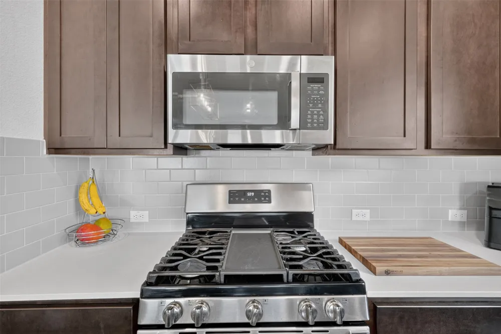 1301 Blackhaw Lane Leander, TX 78641