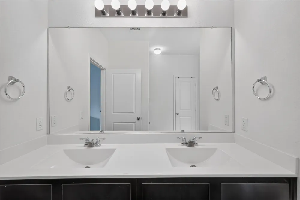 1301 Blackhaw Lane Leander, TX 78641