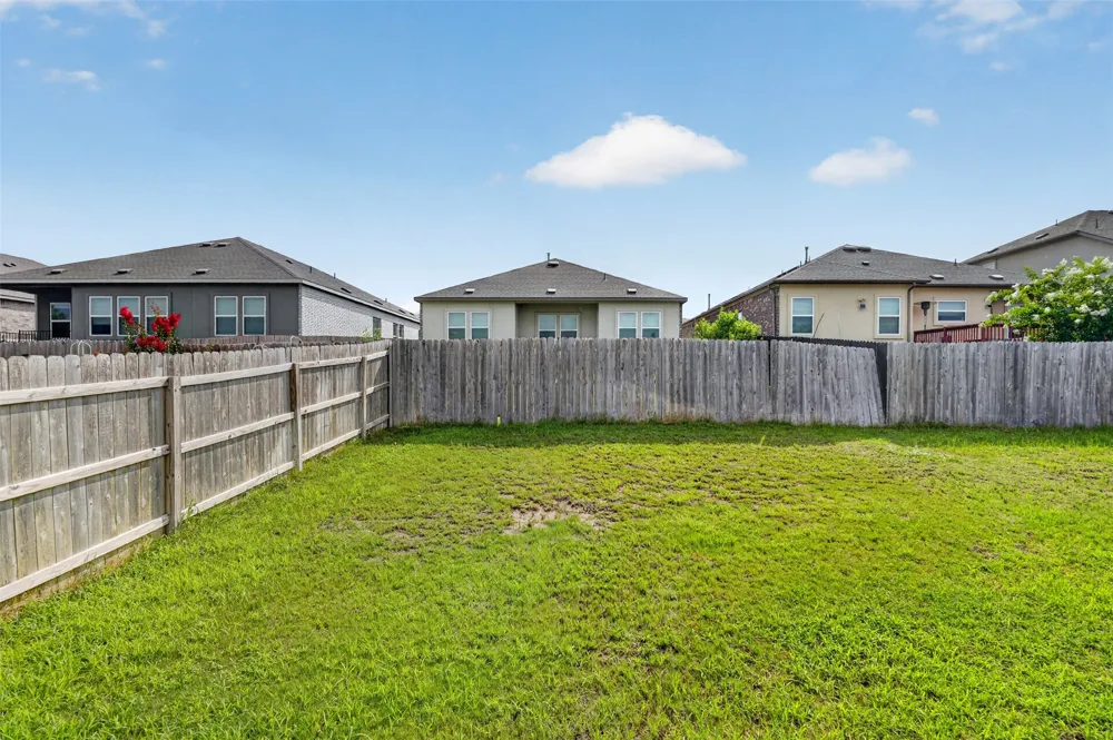 1301 Blackhaw Lane Leander, TX 78641