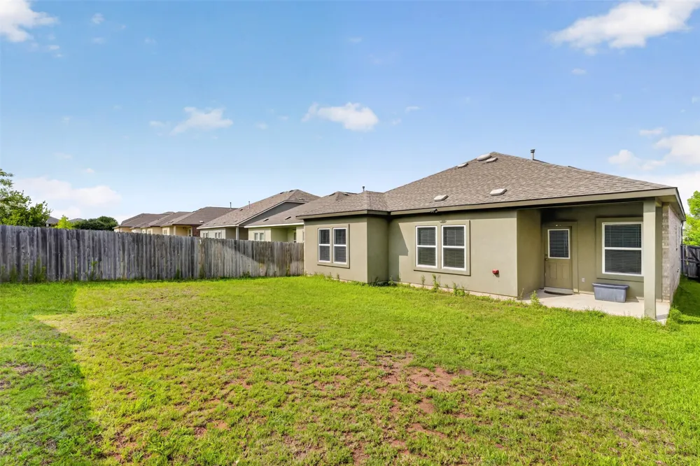1301 Blackhaw Lane Leander, TX 78641