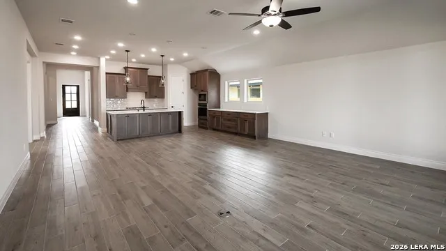 706 Grand Legacy New Braunfels, TX 78130