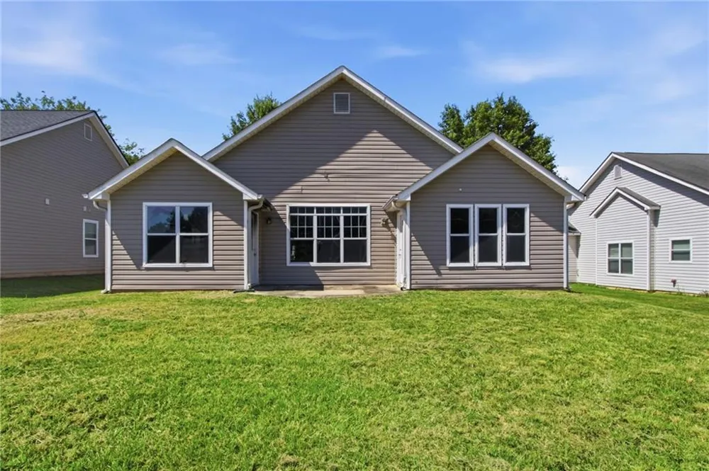 66 Camden Way Fairburn, GA 30213