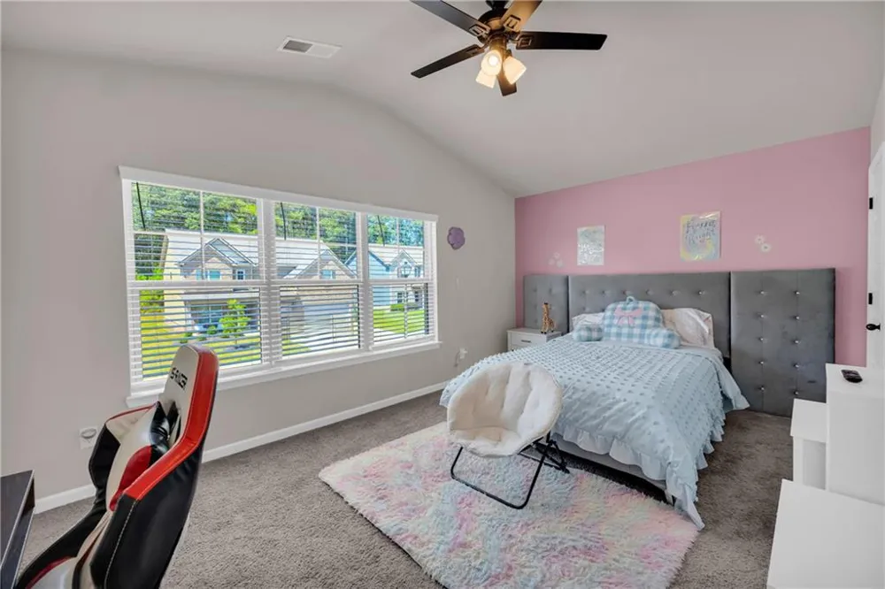 664 Lakehaven Lane Loganville, GA 30052