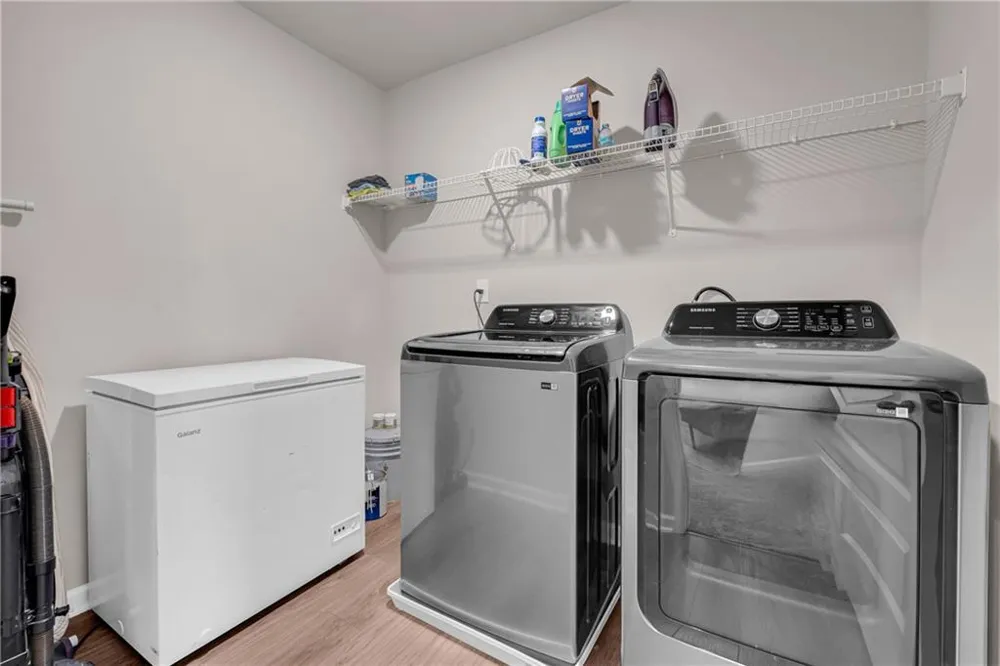 664 Lakehaven Lane Loganville, GA 30052