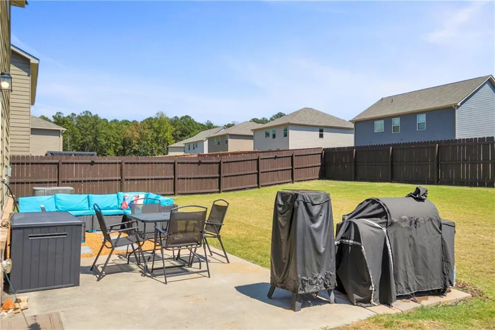 664 Lakehaven Lane Loganville, GA 30052