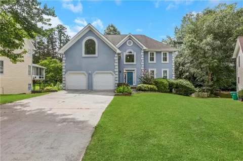 2395 Devon Leigh Walk