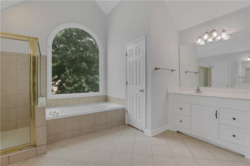 2395 Devon Leigh Walk Duluth, GA 30096