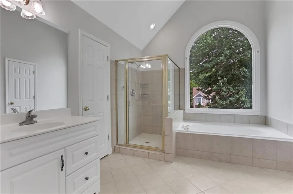 2395 Devon Leigh Walk Duluth, GA 30096