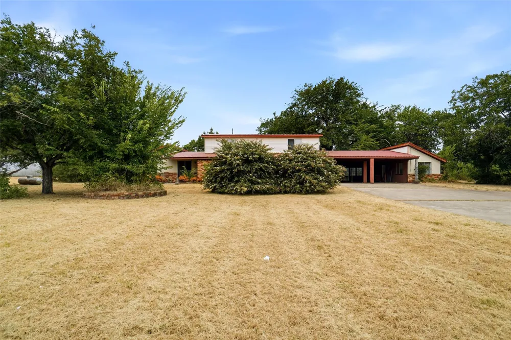 10920 FM 730 Highway Boyd, TX 76023