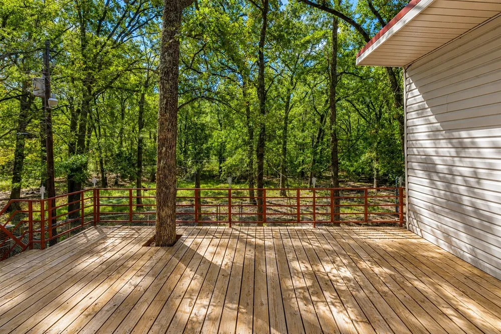 1921 Lone Eagle Drive West Tawakoni, TX 75474