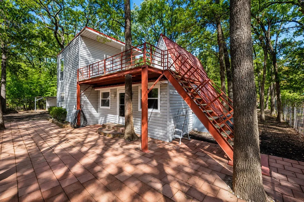 1921 Lone Eagle Drive West Tawakoni, TX 75474