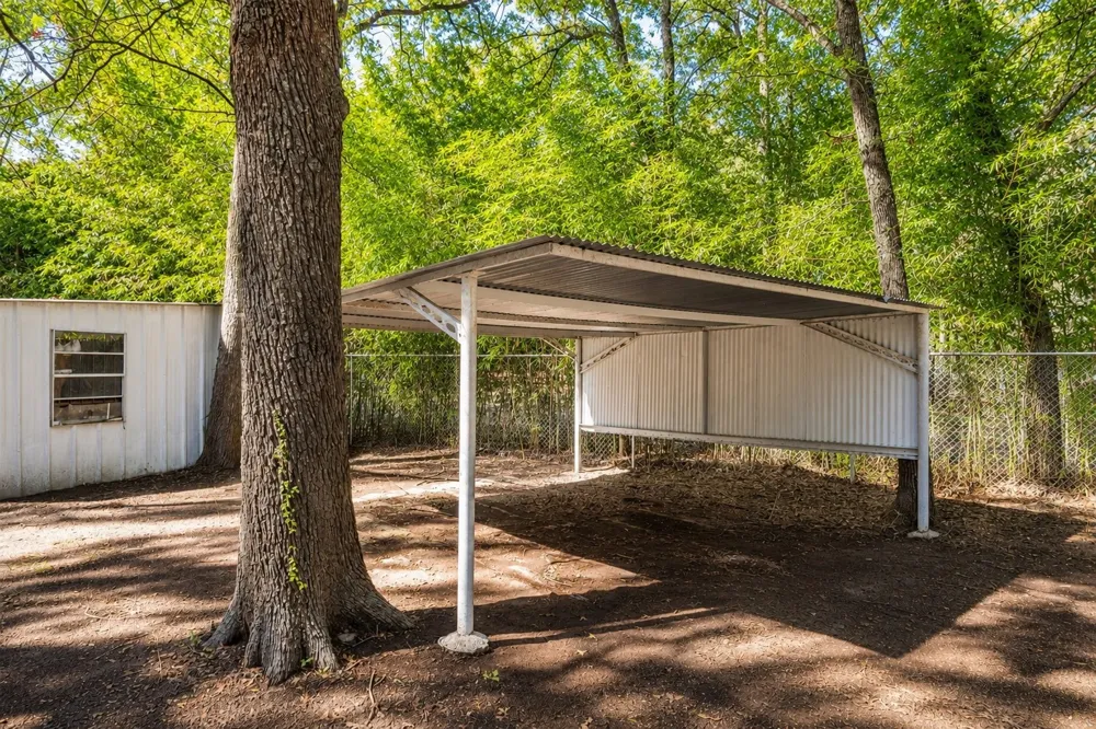 1921 Lone Eagle Drive West Tawakoni, TX 75474