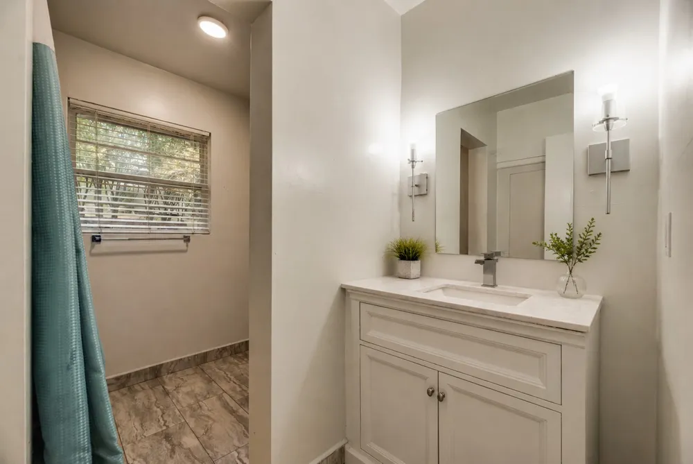 408 Ruby Road Grand Prairie, TX 75050