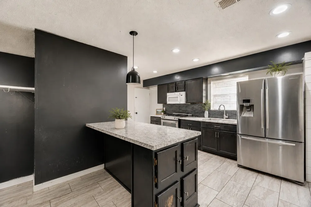 408 Ruby Road Grand Prairie, TX 75050