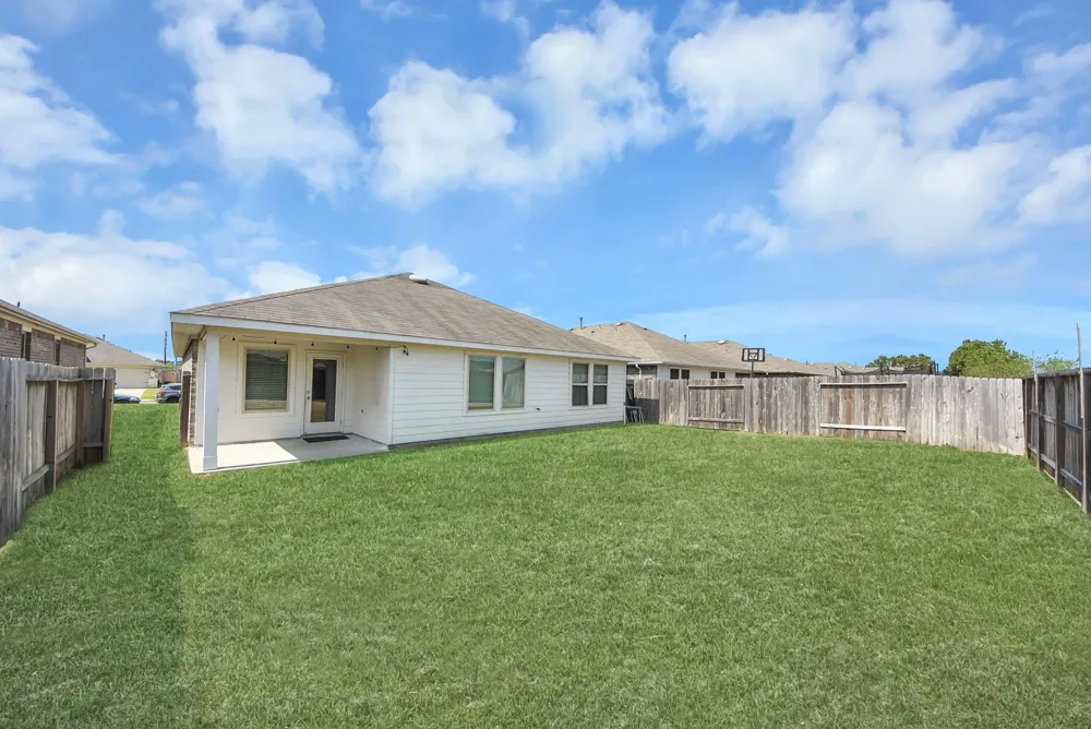 18289 Eaton Mill Drive New Caney, TX 77357