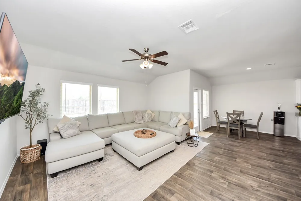 18289 Eaton Mill Drive New Caney, TX 77357