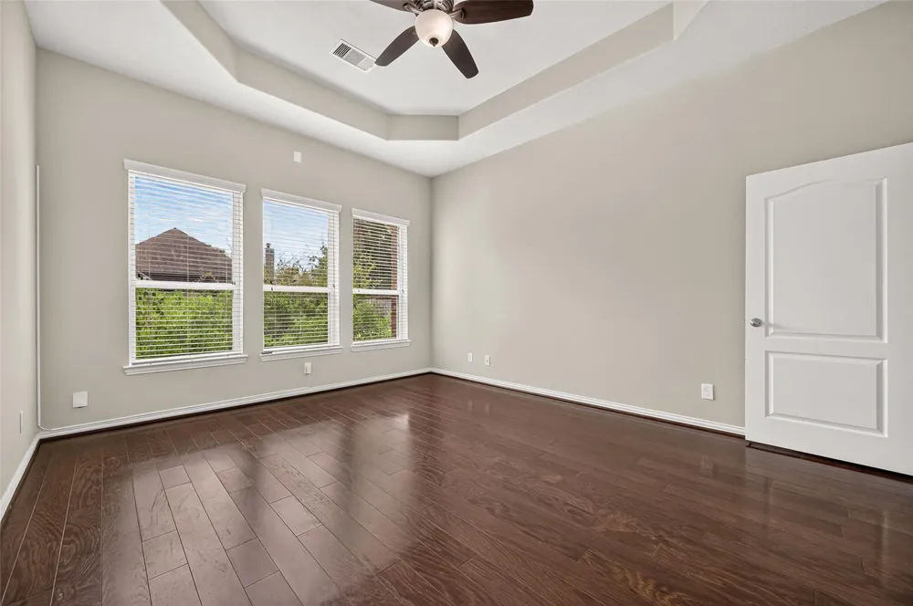 104 Long Meadow Court Clute, TX 77531