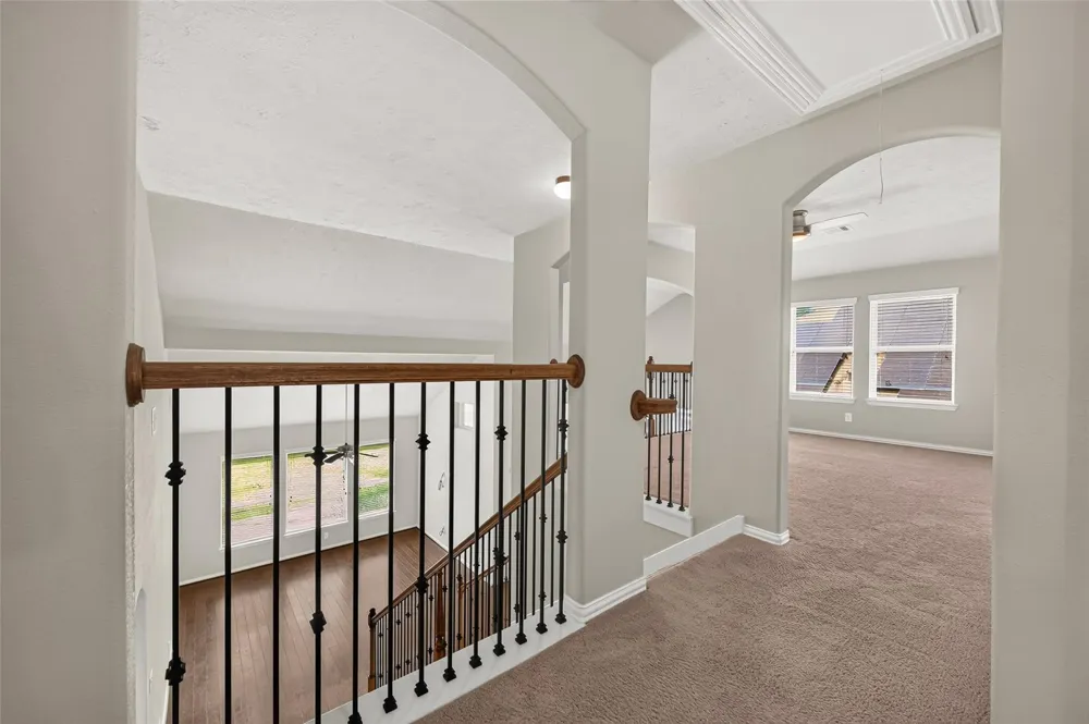 104 Long Meadow Court Clute, TX 77531